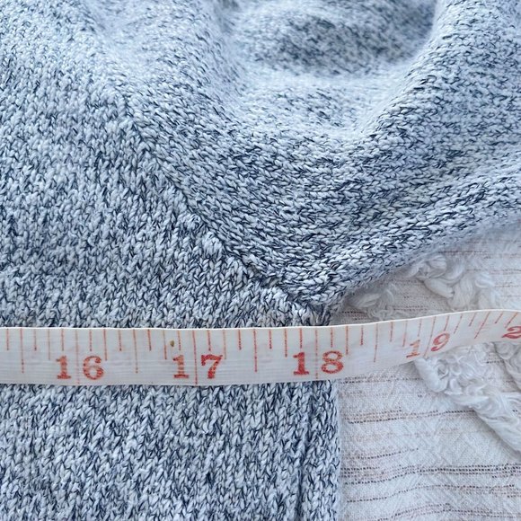 Brandy Melville Zip Up Cropped Knit Long Sleeve Sweater Gray Pullover S - Picture 9 of 9